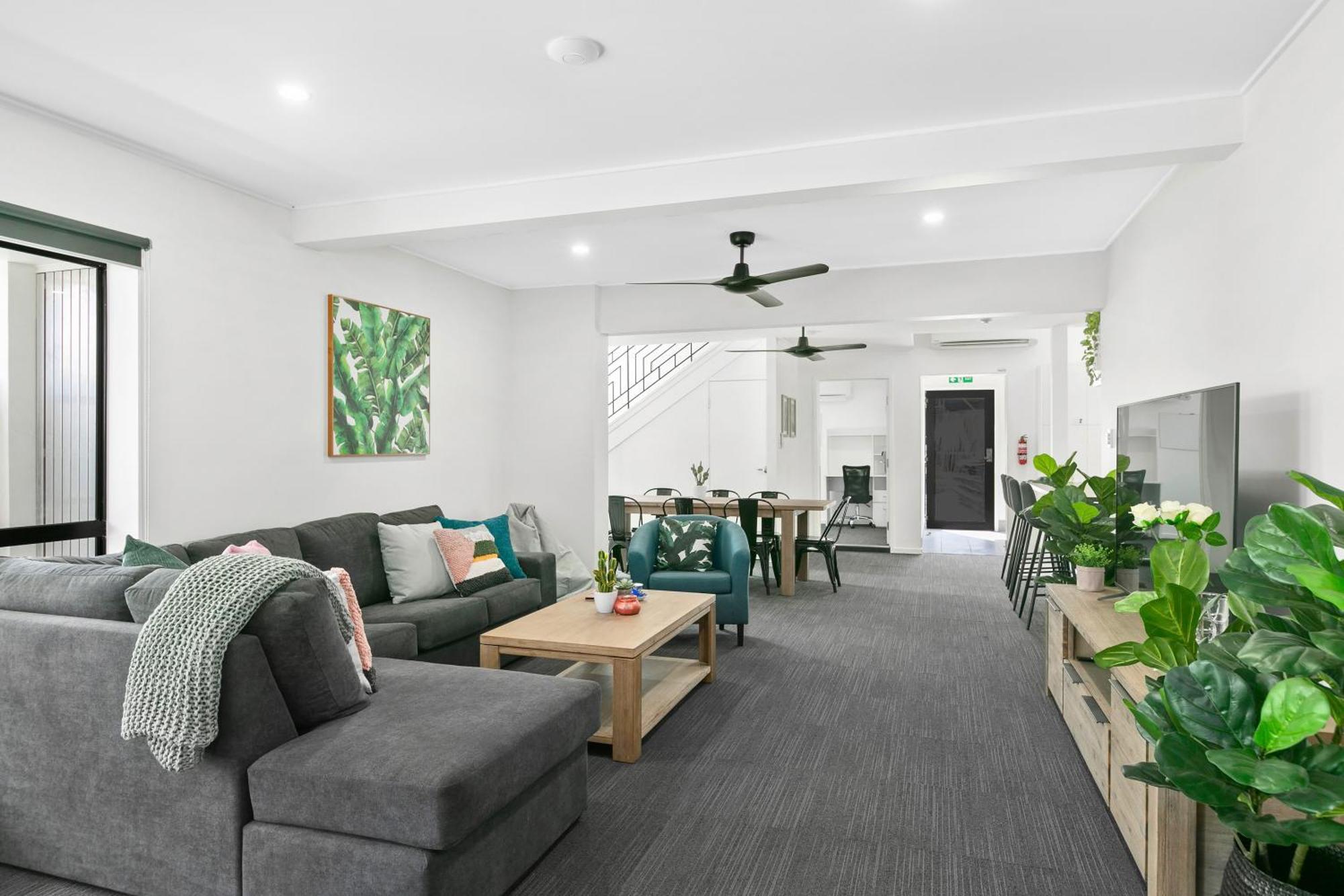 Auberge de jeunesse Mihaven Shared Living - Martyn St à Cairns Extérieur photo